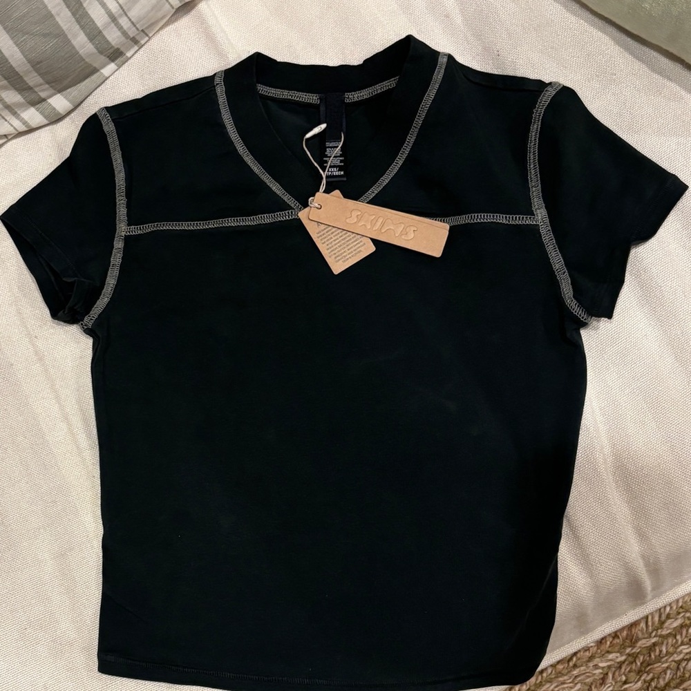 SKIMS cropped Vintage Tee | Black | size XXS | NWT *GREAT GIFT* FOR SKIMS FANS